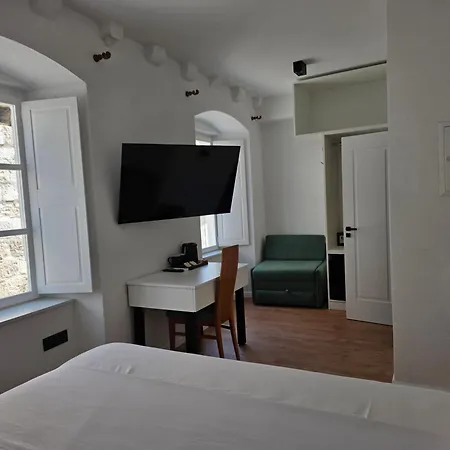 Lausa Vendégház 4*